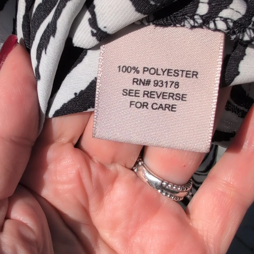Philosophy Size Large Black And White Button Down Blouse - Picture 8 of 8